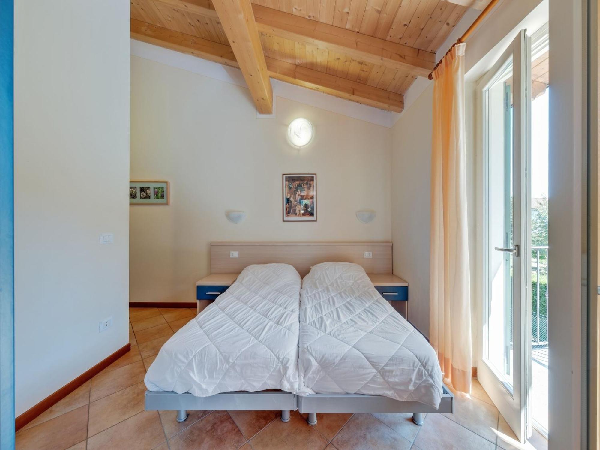 Spacious Apartment In Idro With Shared Pool كْروني المظهر الخارجي الصورة